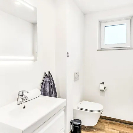 Dom wakacyjny Duemmersee By Interhome